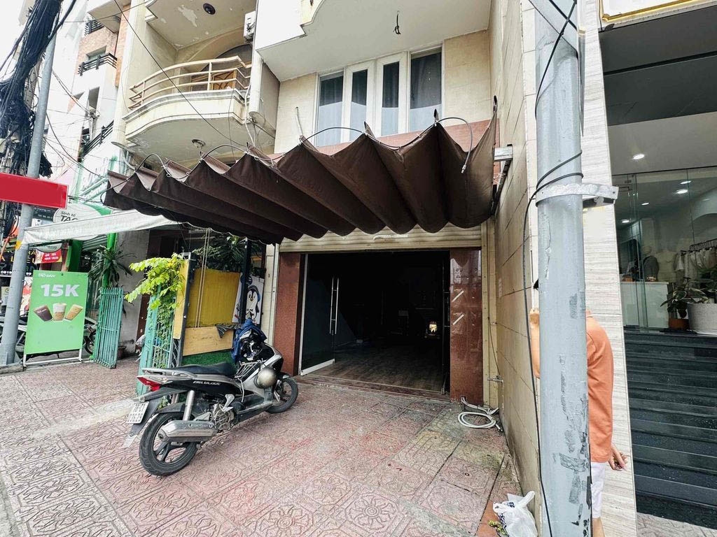 Cho thuê Mặt Bằng riêng biệt Mt Út Tịch, Phường 4, Quận Tân Bình
